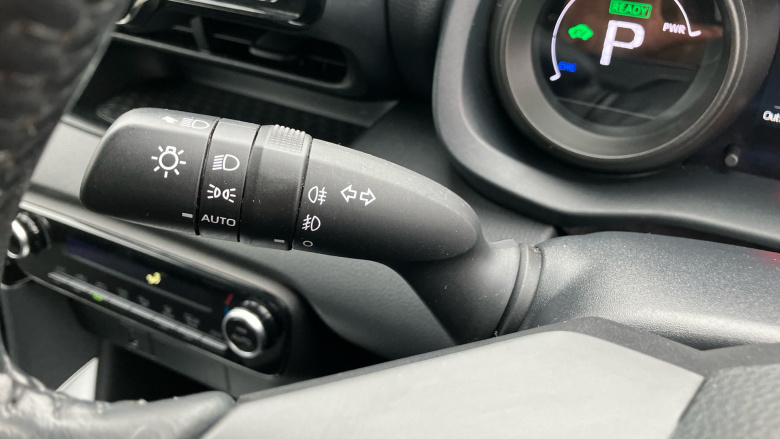 Toyota Yaris 1.5 Hybrid Design 5dr CVT Hybrid Hatchback